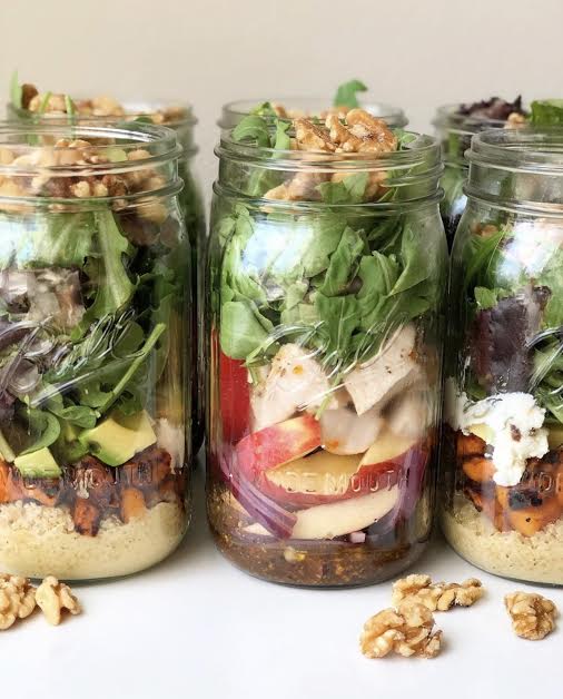 Tips on Making Delicious Salads that Will Actually Keep You Full &  How to Make Jar Salads for Easy Weekday Lunches