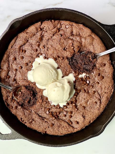 double-chocolate-skillet-cookie