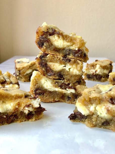 Chocolate Chip Cookie Cheesecake Bars