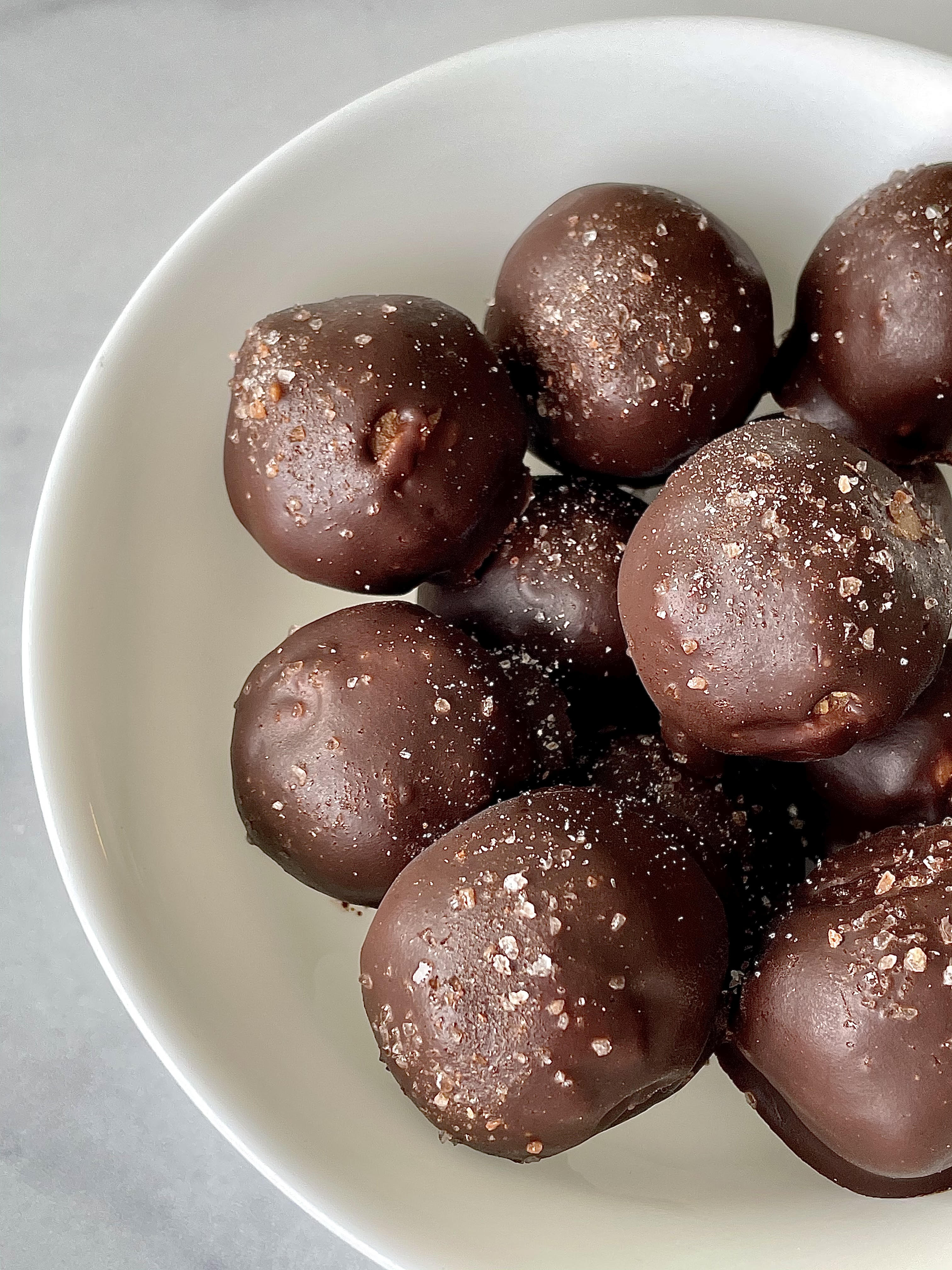 Peanut Butter Protein Balls - WonkyWonderful